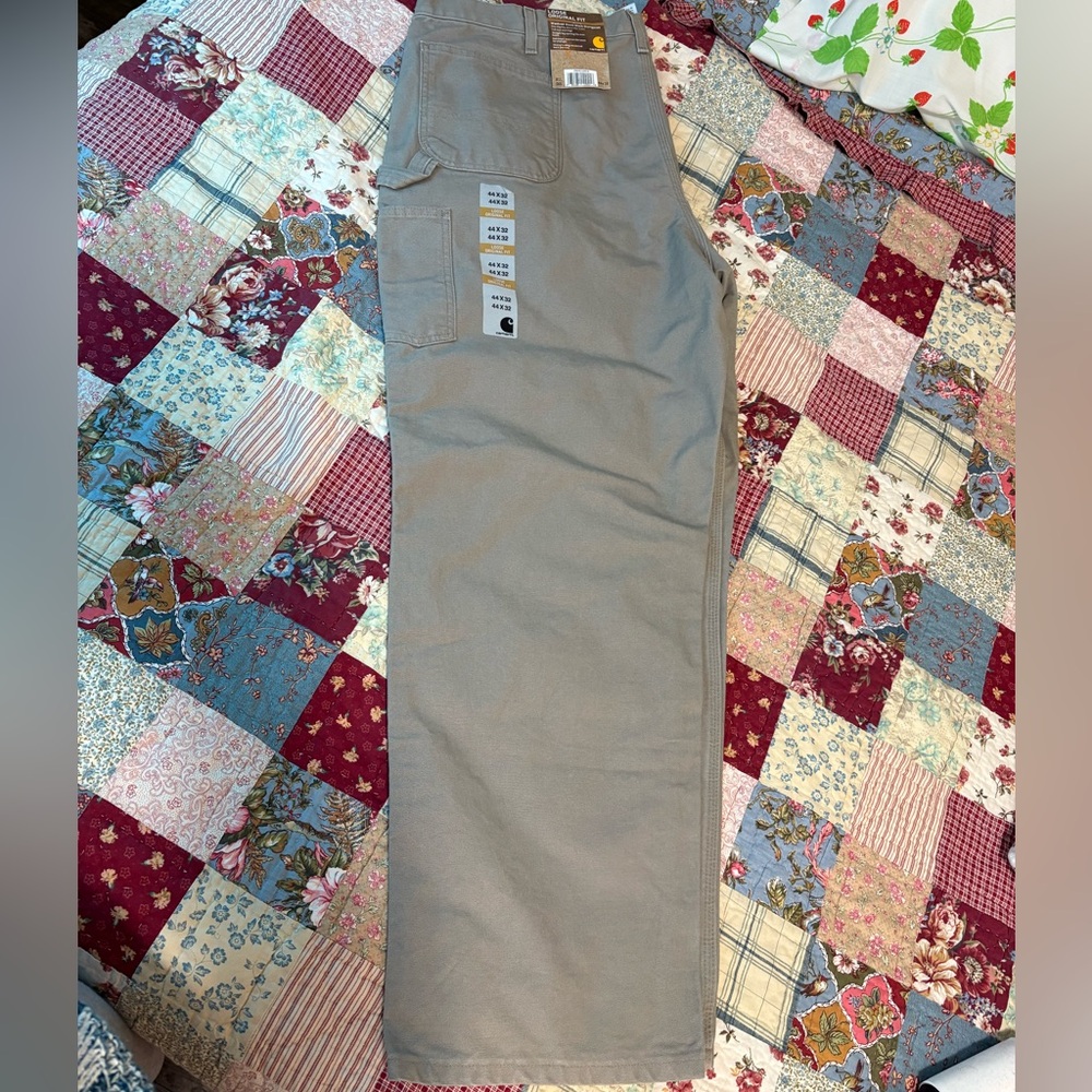NWT Men’s Loose Original Fit light brown pants
